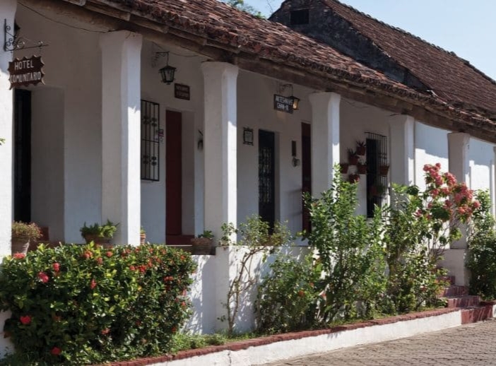 Caminos de la Sierra y el Cacao